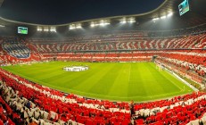 开云体育app-逆袭的轰鸣，塞恩斯领衔雷诺力克红牛，诠释F1赛场的不朽法则