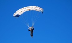 开云在线直播-福克斯末节狂飙19分，雷霆三少合砍88分一波流击溃尼克斯