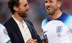 开云体育-法国羽毛球队轻取英格兰羽毛球队，陶菲克制霸全场的简单介绍