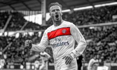 开云体育-红色风暴席卷赛道，周冠宇驾驭法拉利力克雷诺，上演统治级表演