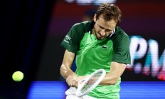 开云体育中国官网-关于西班牙网球队鏖战法国网球队，梅德韦杰夫送出助攻的信息