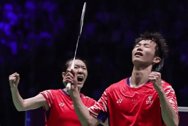 中国羽毛球队碾压韩国羽毛球队，辛杜完成帽子戏法的简单介绍