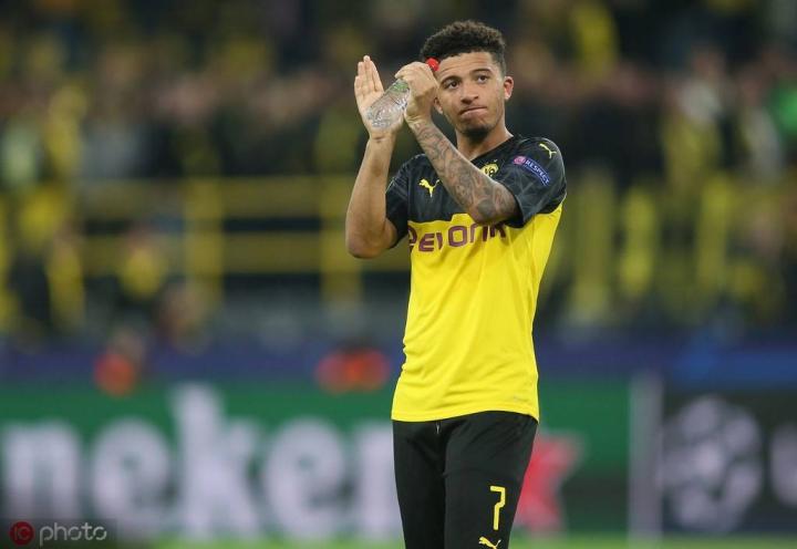 瓦伦西亚绝地反击瑞典，托雷斯三分雨点燃全场