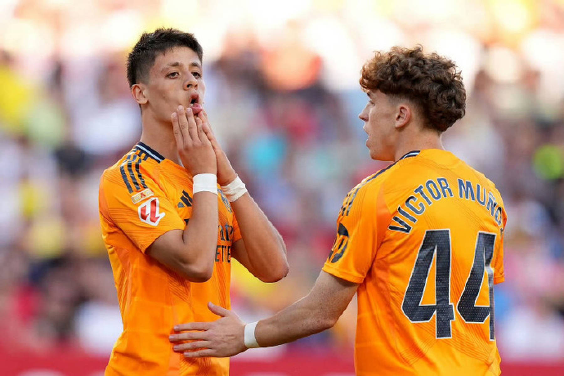 包含塞尔维亚客场不敌斯洛文尼亚，晋级成疑的词条