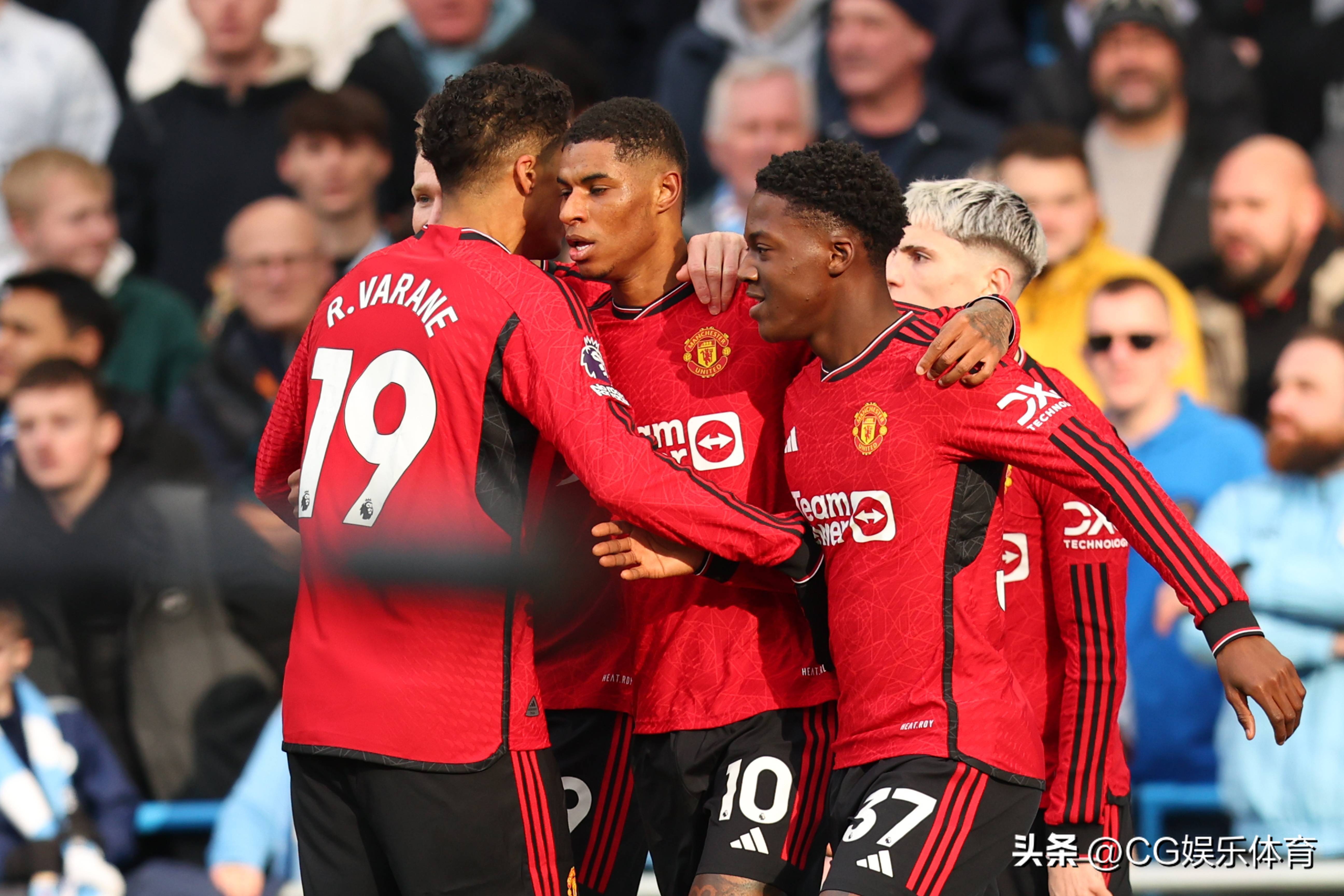 包含曼城备战强敌，球队士气高昂的词条