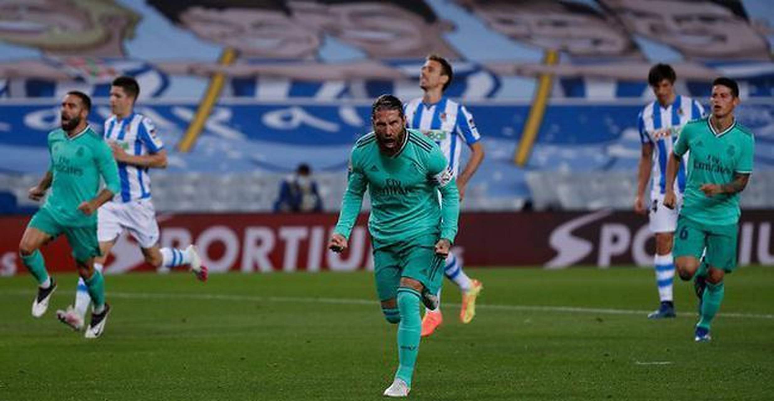 包含里昂冷门赢球，实现反超积分榜的词条