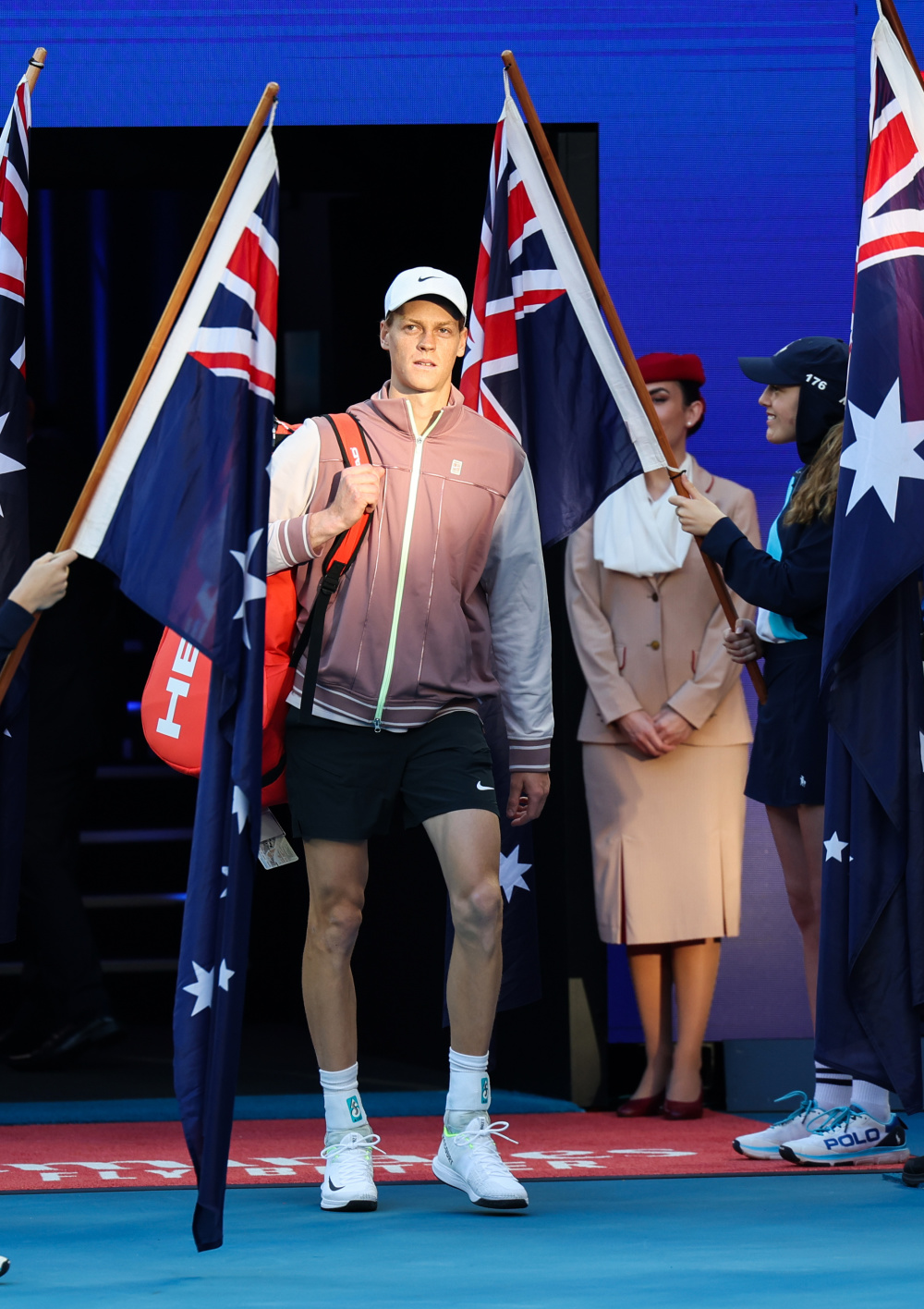 西班牙网球队强势澳大利亚网球队，梅德韦杰夫送出助攻的简单介绍