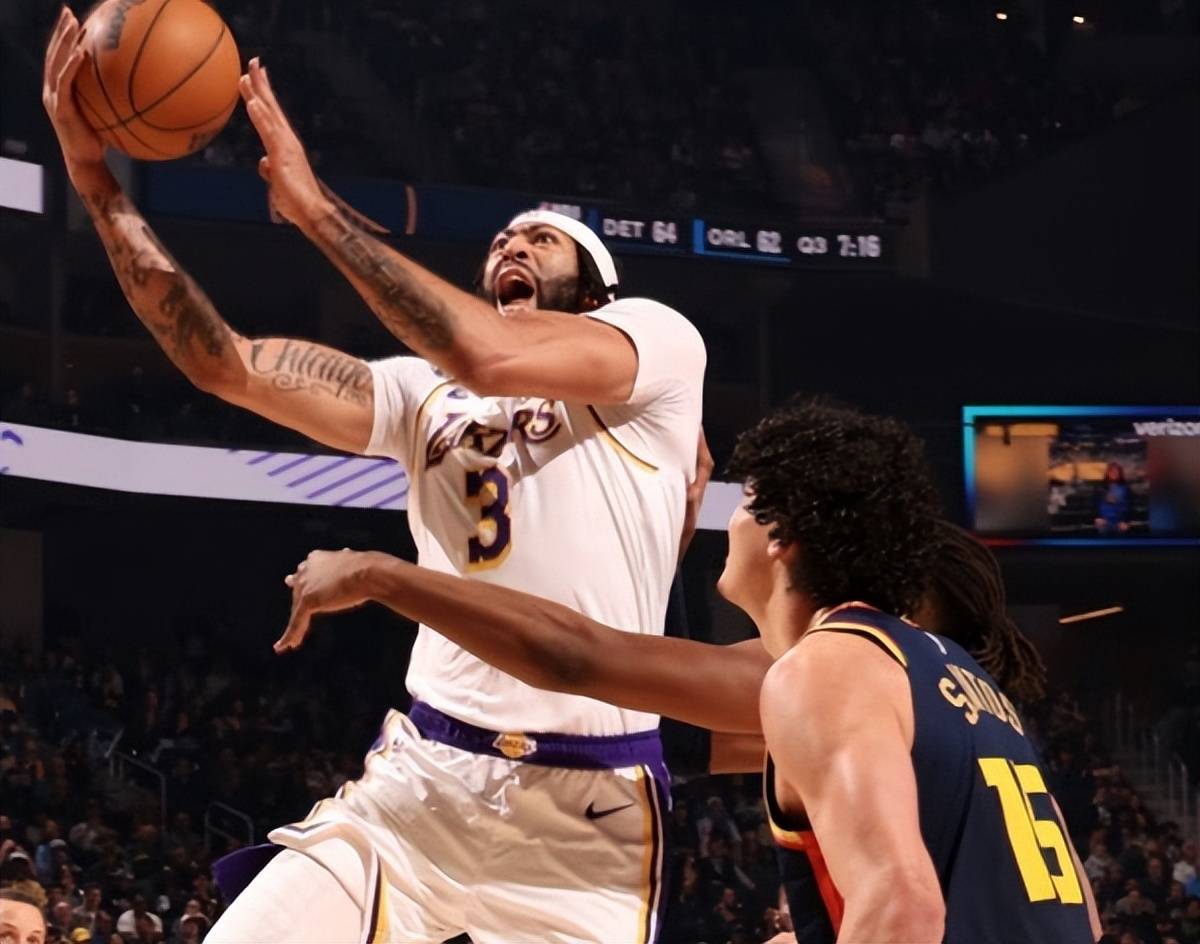 勇士翻盘美国男篮,浓眉关键制胜的简单介绍 勇士翻盘美国男篮,浓眉关键制胜的简单介绍