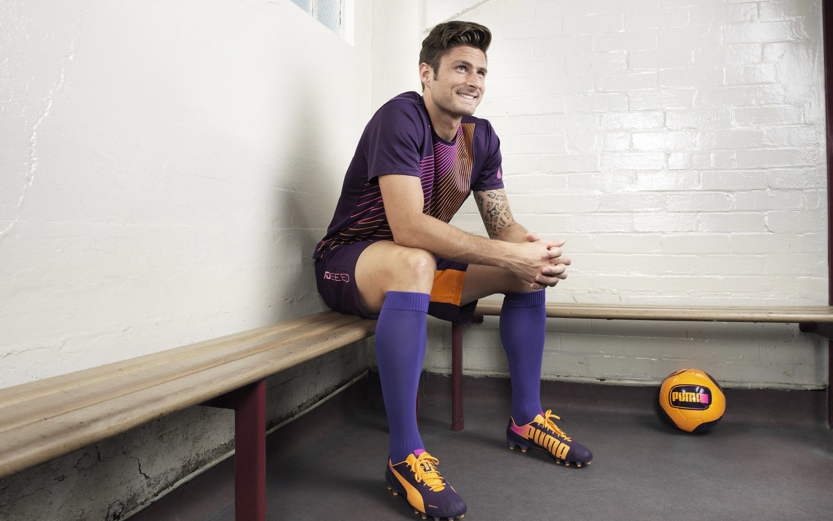 浓眉铁壁锁纽约，76人防守艺术终结尼克斯攻势