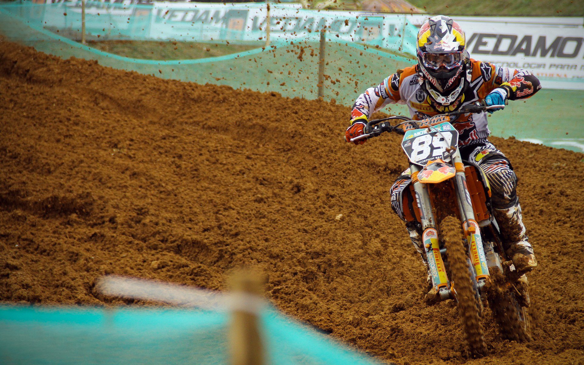 火箭巅峰对决胜出上海队，哈利伯顿攻防两端统治全场